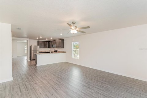 House in Palm Bay, Florida 4 bedrooms, 171.13 sq.m. № 1795013 - photo 3