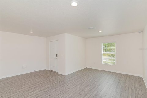 House in Palm Bay, Florida 4 bedrooms, 171.13 sq.m. № 1795013 - photo 6