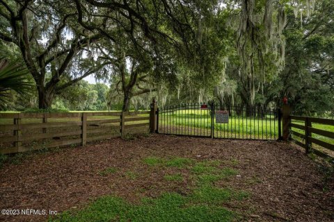 Terreno en venta en Florahome, Florida № 769741 - foto 1