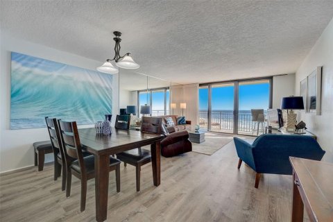 Condo in New Smyrna Beach, Florida, 2 bedrooms  № 1719259 - photo 5