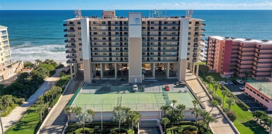 Condo in New Smyrna Beach, Florida, 2 bedrooms № 1719259