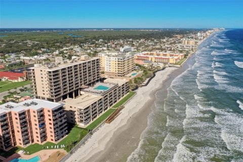Condo in New Smyrna Beach, Florida, 2 bedrooms  № 1719259 - photo 3
