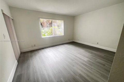 Copropriété à vendre à Coral Springs, Floride: 2 chambres, 93.46 m2 № 2005904 - photo 6