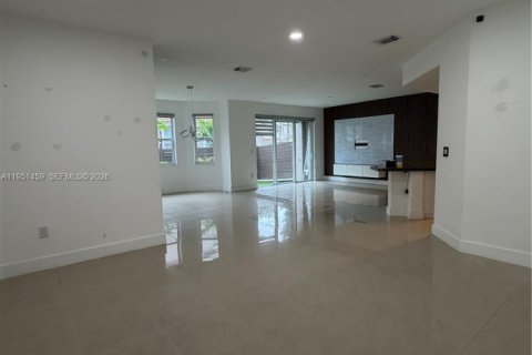 Villa ou maison à louer à Doral, Floride: 4 chambres, 200.2 m2 № 2009436 - photo 17