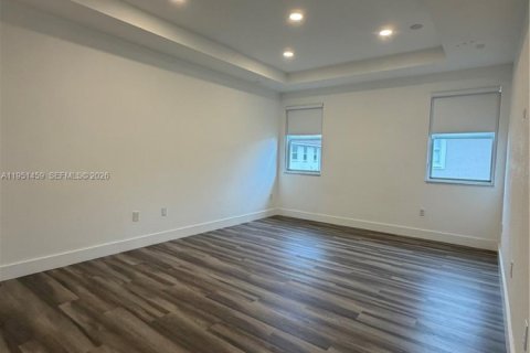 Villa ou maison à louer à Doral, Floride: 4 chambres, 200.2 m2 № 2009436 - photo 10