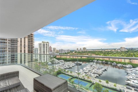Condo in Aventura, Florida, 2 bedrooms  № 2244700 - photo 20
