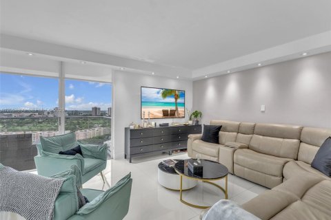 Condo in Aventura, Florida, 2 bedrooms  № 2244700 - photo 24