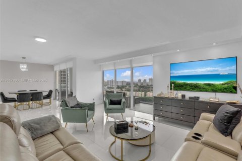 Condo in Aventura, Florida, 2 bedrooms  № 2244700 - photo 23