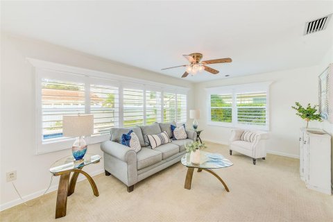 Casa en venta en Clearwater, Florida, 3 dormitorios, 176.42 m2 № 1879921 - foto 18