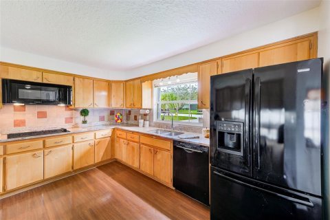 Casa en venta en Clearwater, Florida, 3 dormitorios, 176.42 m2 № 1879921 - foto 16