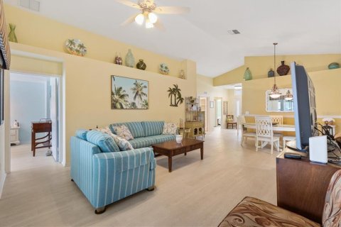House in Summerfield, Florida 2 bedrooms, 142.98 sq.m. № 1884359 - photo 6