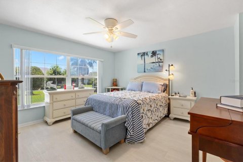 House in Summerfield, Florida 2 bedrooms, 142.98 sq.m. № 1884359 - photo 13