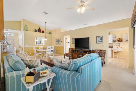 House in Summerfield, Florida 2 bedrooms, 142.98 sq.m. № 1884359 - photo 7