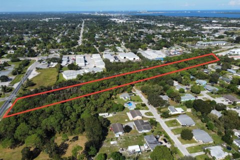 Land in Fort Pierce, Florida № 1031569 - photo 1