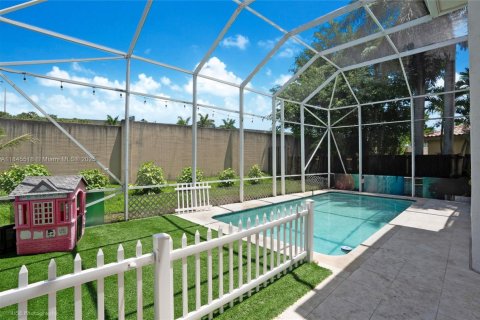 House in Davie, Florida 4 bedrooms, 235.41 sq.m. № 1842361 - photo 13