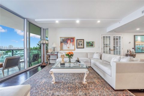 Condo in Miami Beach, Florida, 2 bedrooms  № 2186152 - photo 3