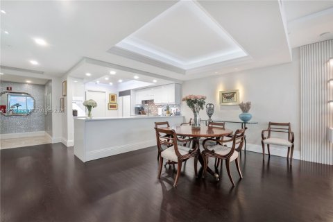 Condo in Miami Beach, Florida, 2 bedrooms  № 2186152 - photo 18