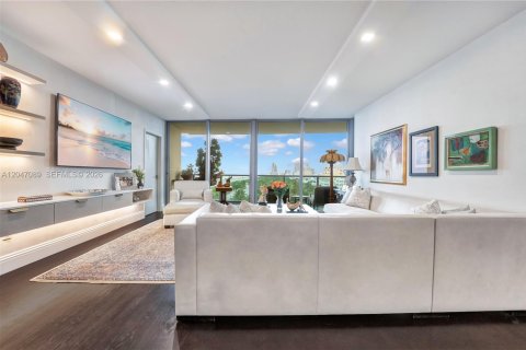 Condo in Miami Beach, Florida, 2 bedrooms  № 2186152 - photo 5