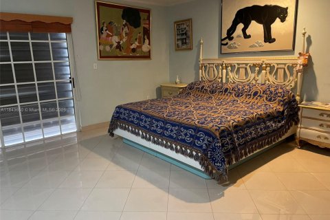 Villa ou maison à vendre à Miami, Floride: 3 chambres, 247.96 m2 № 1839096 - photo 14