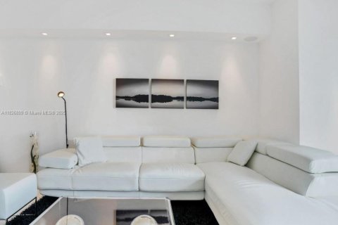 Condominio en venta en Miami, Florida, 50.72 m2 № 1797503 - foto 6