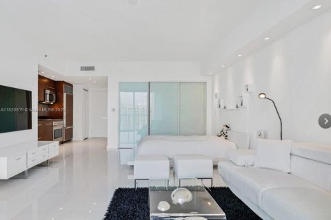 Condominio en venta en Miami, Florida, 50.72 m2 № 1797503 - foto 5