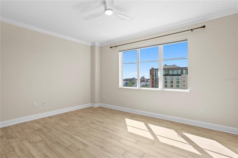 Condo in Saint Petersburg, Florida, 2 bedrooms № 2222442 - photo 30