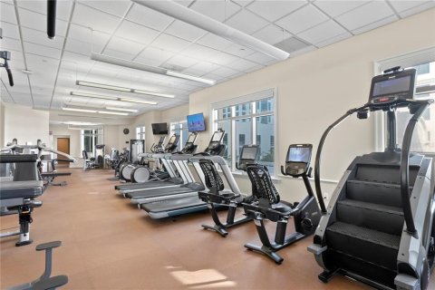 Condo in Saint Petersburg, Florida, 2 bedrooms № 2222442 - photo 5