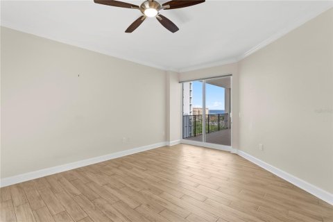 Condo in Saint Petersburg, Florida, 2 bedrooms № 2222442 - photo 22