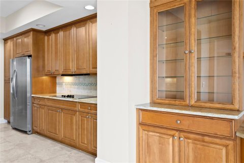 Condo in Saint Petersburg, Florida, 2 bedrooms № 2222442 - photo 19