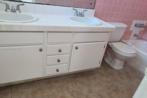 Снять в аренду кондоминиум в Норт-Майами, Флорида 1 спальня, 100.33м2, № 1931514 - фото 12