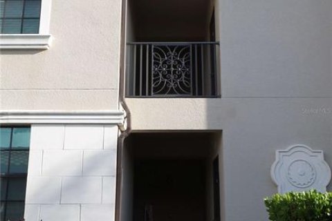 Condo in Bradenton, Florida, 2 bedrooms in LAKEWOOD NATIONAL  № 1885823 - photo 1