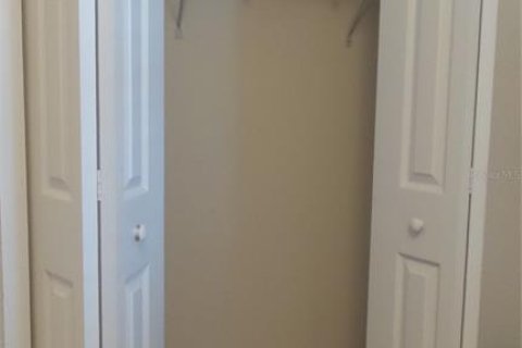 Condo in Bradenton, Florida, 2 bedrooms in LAKEWOOD NATIONAL  № 1885823 - photo 17