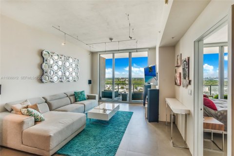 Купить кондоминиум в Майами, Флорида 1 спальня, 68.28м2, № 1994716 - фото 3