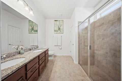 House in Ocoee, Florida 3 bedrooms, 199.18 sq.m. № 2100004 - photo 14