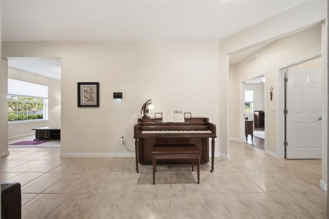 House in Ocoee, Florida 3 bedrooms, 199.18 sq.m. № 2100004 - photo 4