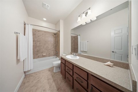 House in Ocoee, Florida 3 bedrooms, 199.18 sq.m. № 2100004 - photo 6