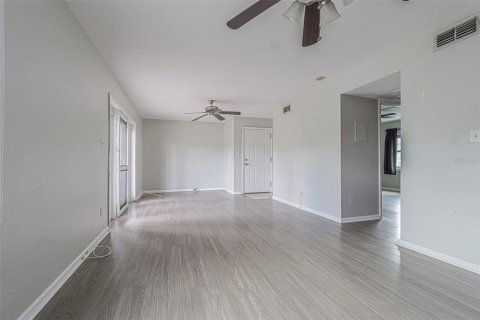 Copropriété à vendre à Saint Petersburg, Floride: 1 chambre, 62.06 m2 № 1832728 - photo 12