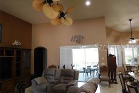 Villa ou maison à vendre à Punta Gorda, Floride: 3 chambres, 219.99 m2 № 2273342 - photo 11