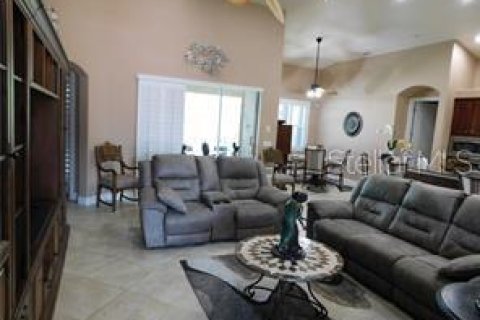 Villa ou maison à vendre à Punta Gorda, Floride: 3 chambres, 219.99 m2 № 2273342 - photo 19