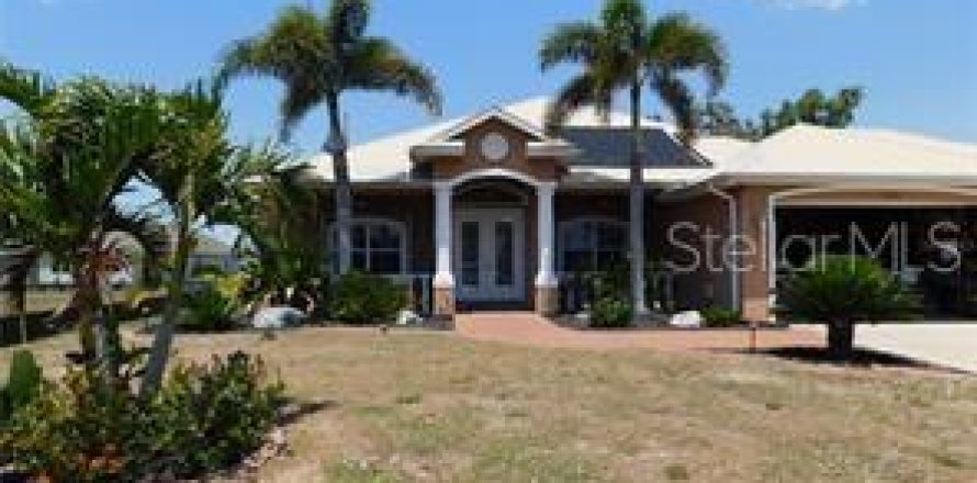 Villa ou maison à Punta Gorda, Floride 3 chambres, 219.99 m2 № 2273342