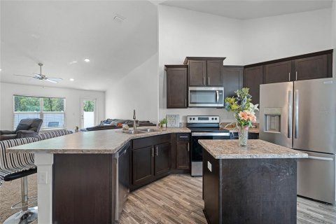 Casa en venta en Kissimmee, Florida, 4 dormitorios, 178.74 m2 № 1622840 - foto 10