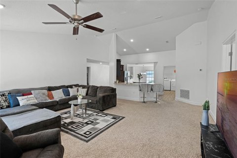 Casa en venta en Kissimmee, Florida, 4 dormitorios, 178.74 m2 № 1622840 - foto 14