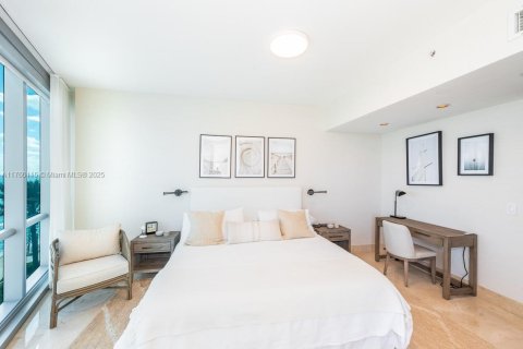 Condo in Sunny Isles Beach, Florida, 3 bedrooms  № 1729099 - photo 13