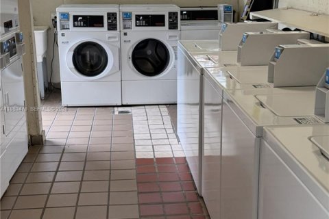 Купить кондоминиум в Майами, Флорида 2 спальни, 92.9м2, № 2051406 - фото 6