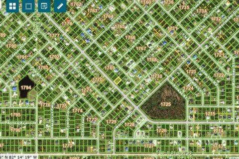 Land in Port Charlotte, Florida № 2160070