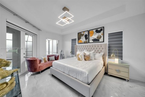 Casa en venta en Cape Coral, Florida, 3 dormitorios № 2062977 - foto 28