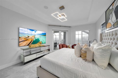 Casa en venta en Cape Coral, Florida, 3 dormitorios № 2062977 - foto 29