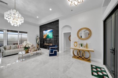 Casa en venta en Cape Coral, Florida, 3 dormitorios № 2062977 - foto 10