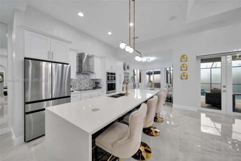 Casa en venta en Cape Coral, Florida, 3 dormitorios № 2062977 - foto 12