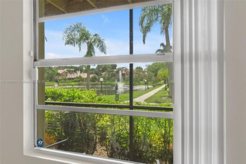 Copropriété à vendre à Pompano Beach, Floride: 2 chambres, 83.89 m2 № 1897443 - photo 20